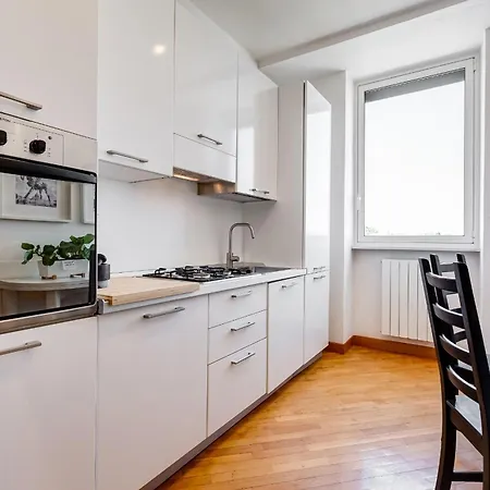 San Giovanni Attico Luxury Vicino Metro A E C דירה